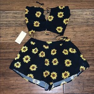 Sunflower string tie top & matching shorts